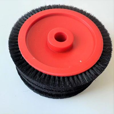 Monforts Stenter 기계 부품 빨간색 브러시 휠 검은색 강모 털 22/26mm 직경 플라스틱 본체