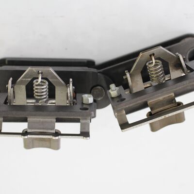 Bruckner Finishing Machine Spares Vertical Type Stenter Chain Link with Black Stainless Steel Protector for Corrosion Resistance and Low-Maintenance Operation